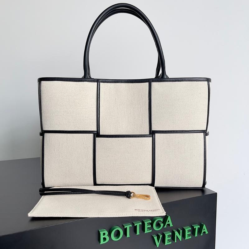 Bottega Veneta Handbags 710169 Canvas White
